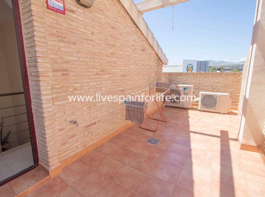4 bedroom Townhouse for sale in Albatera with garage - € 290,000 (Ref: 10169117)