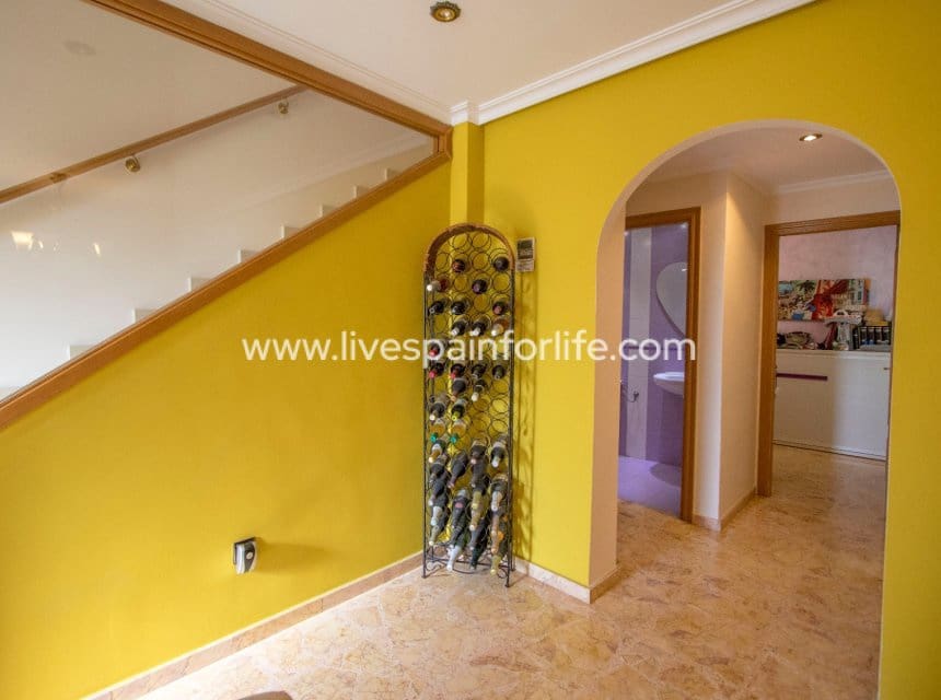 4 bedroom Townhouse for sale in Albatera with garage - € 225,000 (Ref: 10169125)