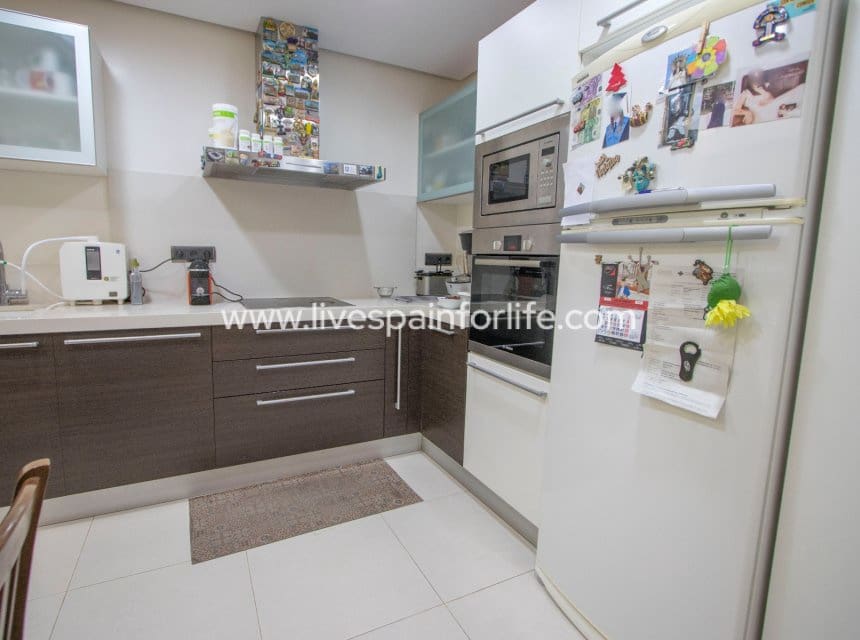 4 bedroom Townhouse for sale in Albatera with garage - € 225,000 (Ref: 10169125)