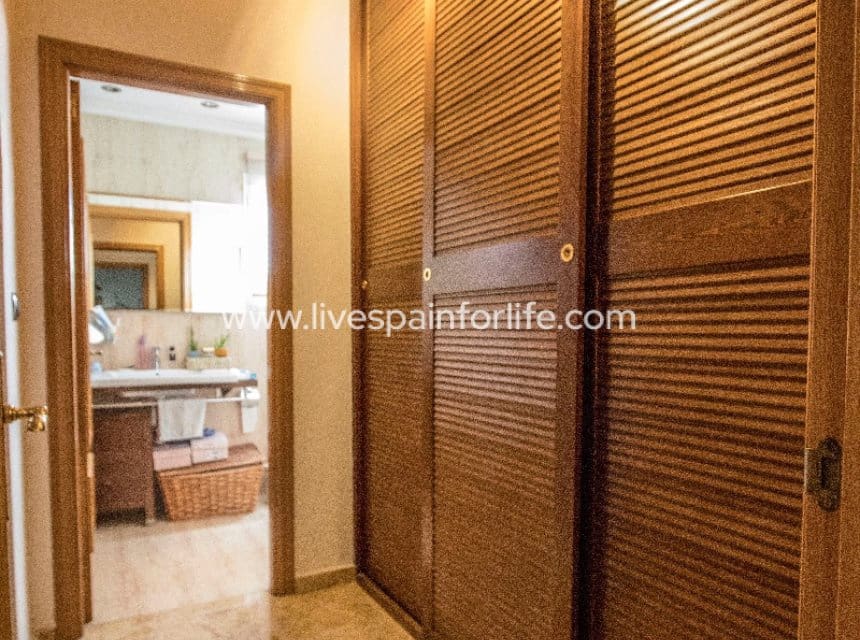4 bedroom Townhouse for sale in Albatera with garage - € 225,000 (Ref: 10169125)