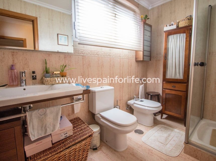 4 bedroom Townhouse for sale in Albatera with garage - € 225,000 (Ref: 10169125)
