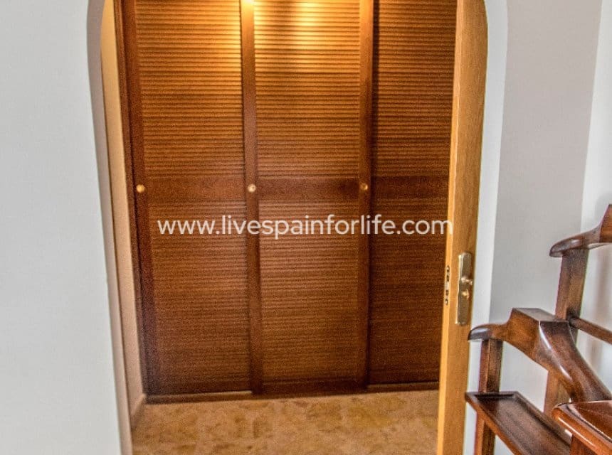 4 bedroom Townhouse for sale in Albatera with garage - € 225,000 (Ref: 10169125)