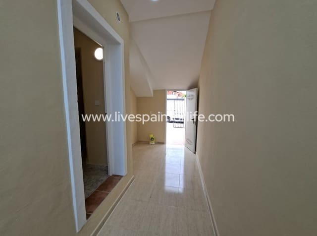 2 soverom Bungalow til salgs i Alicante by med svømmebasseng - € 149 000 (Ref: 10175718)
