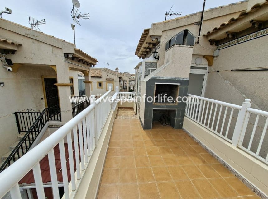 2 Zimmer Bungalow zu verkaufen in La Zenia mit Pool - 149.000 € (Ref: 10175719)