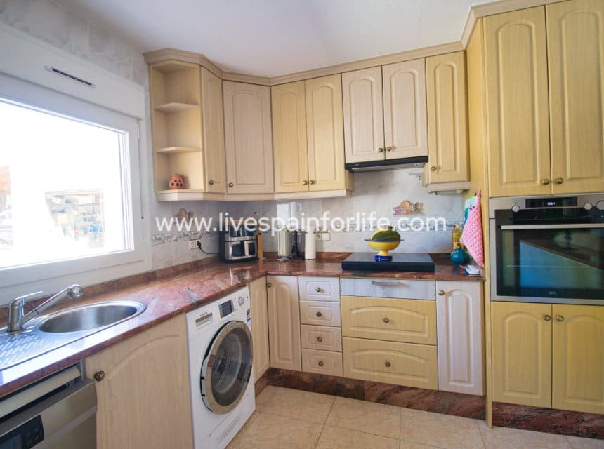 4 chambre Finca/Maison de Campagne à vendre à Albatera avec piscine garage - 349 950 € (Ref: 10179352)