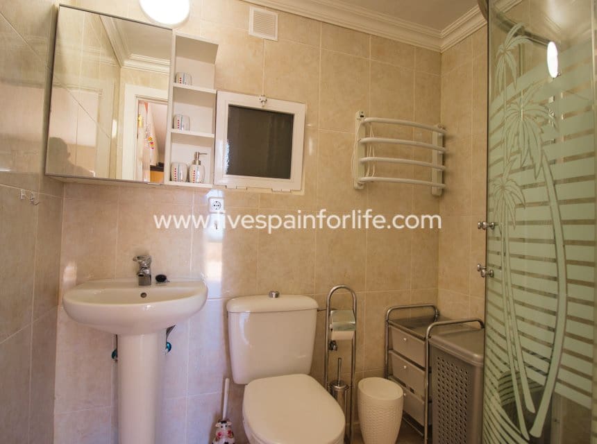 4 chambre Finca/Maison de Campagne à vendre à Albatera avec piscine garage - 349 950 € (Ref: 10179352)