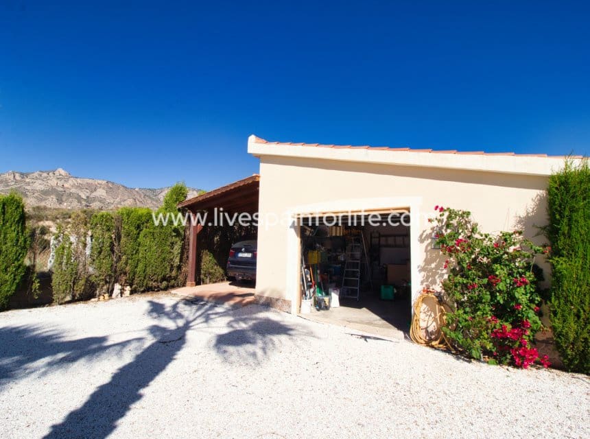 4 chambre Finca/Maison de Campagne à vendre à Albatera avec piscine garage - 349 950 € (Ref: 10179352)