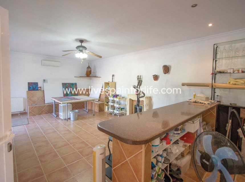 4 slaapkamer Finca/Landhuis te koop in Catral met zwembad garage - € 649.999 (Ref: 10181925)