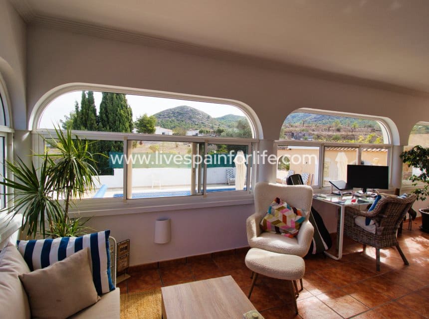 5 sypialnia Finka/Dom wiejski na sprzedaż w Hondon de las Nieves z basenem garażem - 429 950 € (Ref: 10183630)