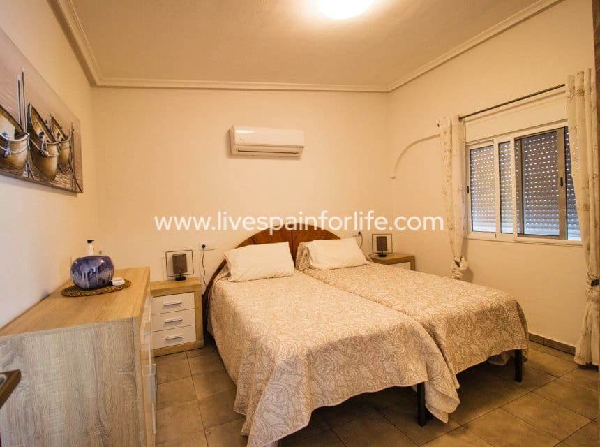 5 sypialnia Finka/Dom wiejski na sprzedaż w Hondon de las Nieves z basenem garażem - 429 950 € (Ref: 10183630)
