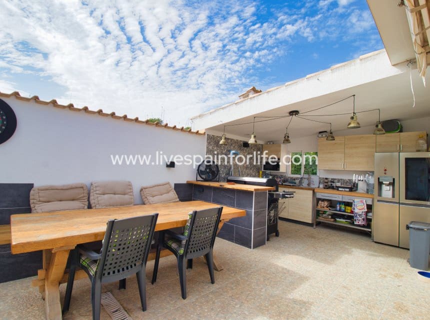 5 sypialnia Finka/Dom wiejski na sprzedaż w Hondon de las Nieves z basenem garażem - 429 950 € (Ref: 10183630)