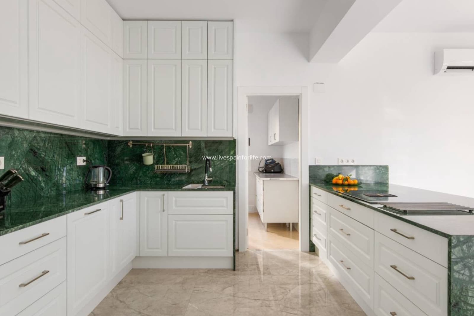 4 bedroom Finca/Country House for sale in Alicante / Alacant city with pool garage - € 839,000 (Ref: 6609000)