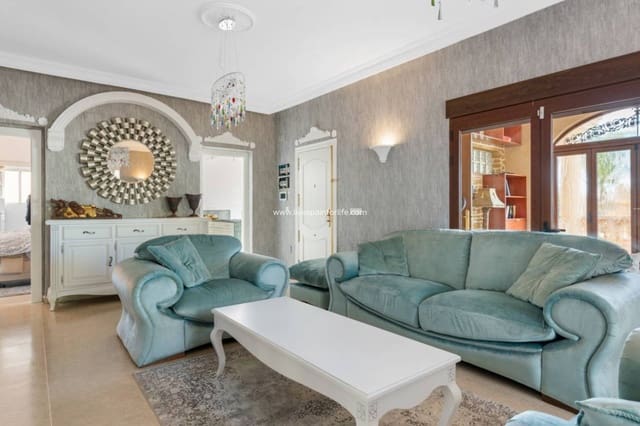 4 soveværelse Finca/Landehus til salg i Alicante by med swimmingpool garage - € 839.000 (Ref: 6609000)