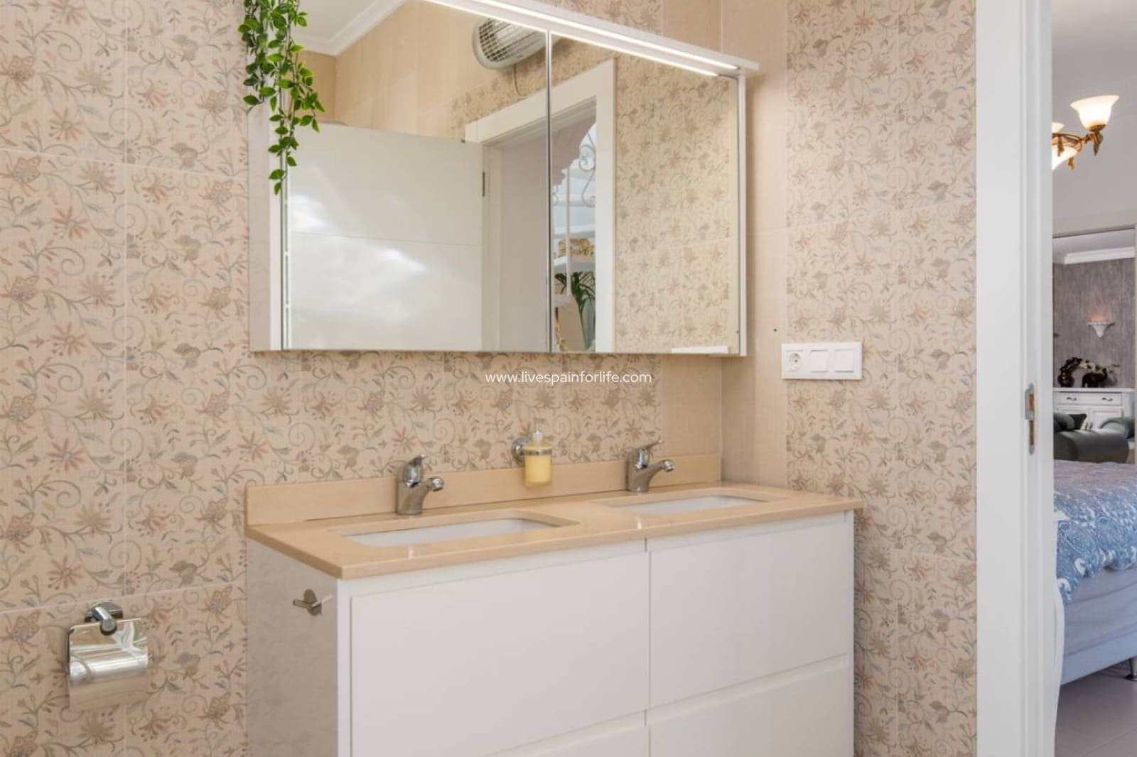 4 bedroom Finca/Country House for sale in Alicante / Alacant city with pool garage - € 839,000 (Ref: 6609000)