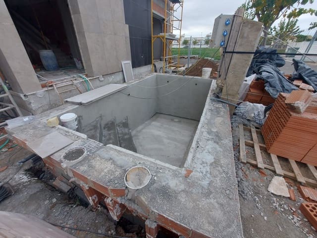 2 bedroom Semi-detached Villa for sale in Pilar de la Horadada - € 259,500 (Ref: 7321497)