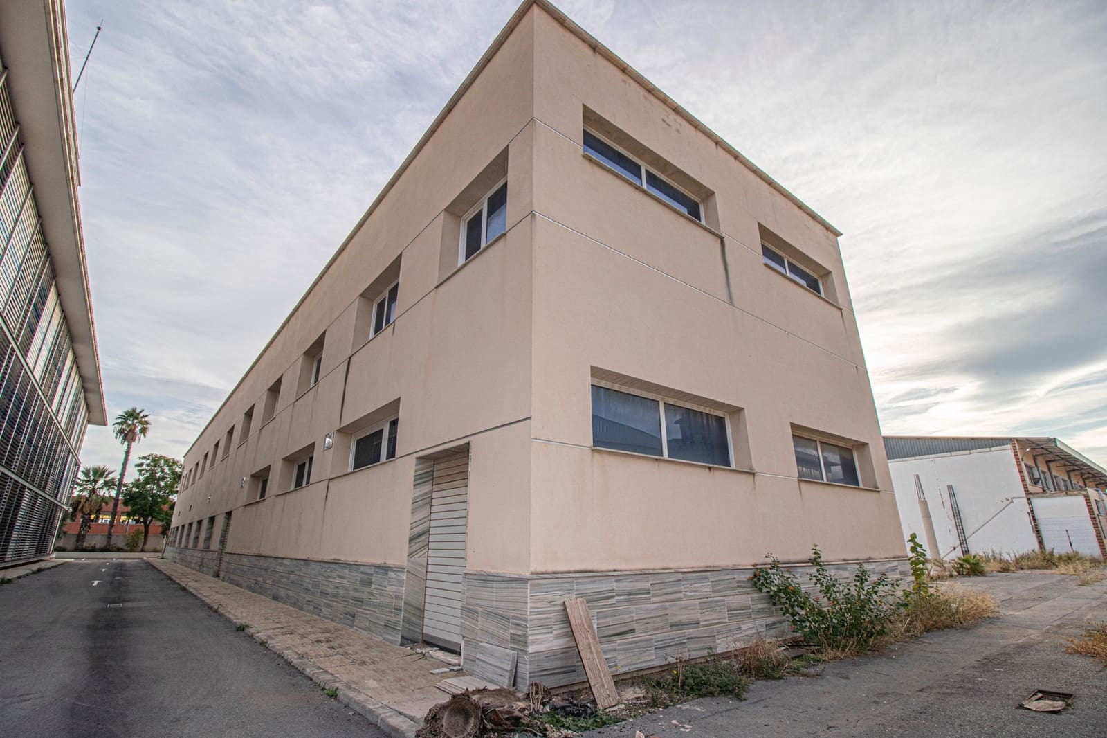 Gewerbe zu verkaufen in Elche / Elx mit Garage - 4.500.000 € (Ref: 7399723)