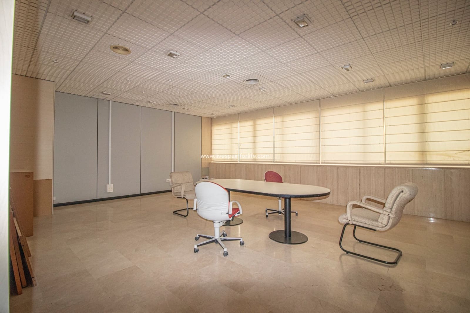 Erhverv til salg i Elche / Elx - € 3.200.000 (Ref: 7399724)