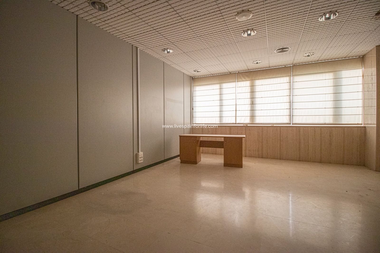 Erhverv til salg i Elche / Elx - € 3.200.000 (Ref: 7399724)