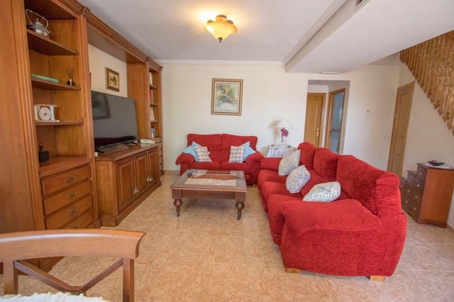 4 bedroom Townhouse for sale in Albatera - € 179,999 (Ref: 7620888)