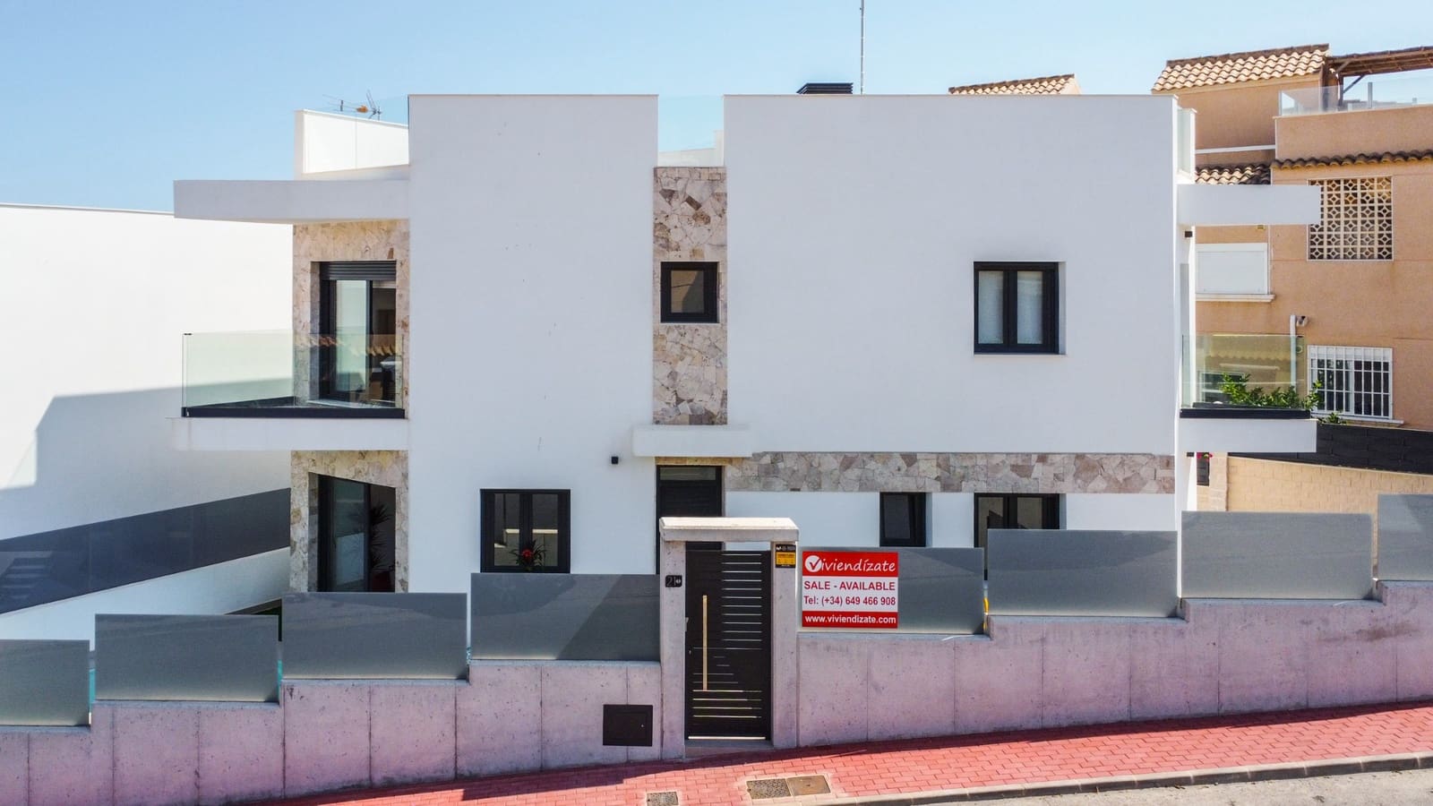 3 sypialnia Willa na sprzedaż w La Mata z basenem garażem - 660 000 € (Ref: 7701230)