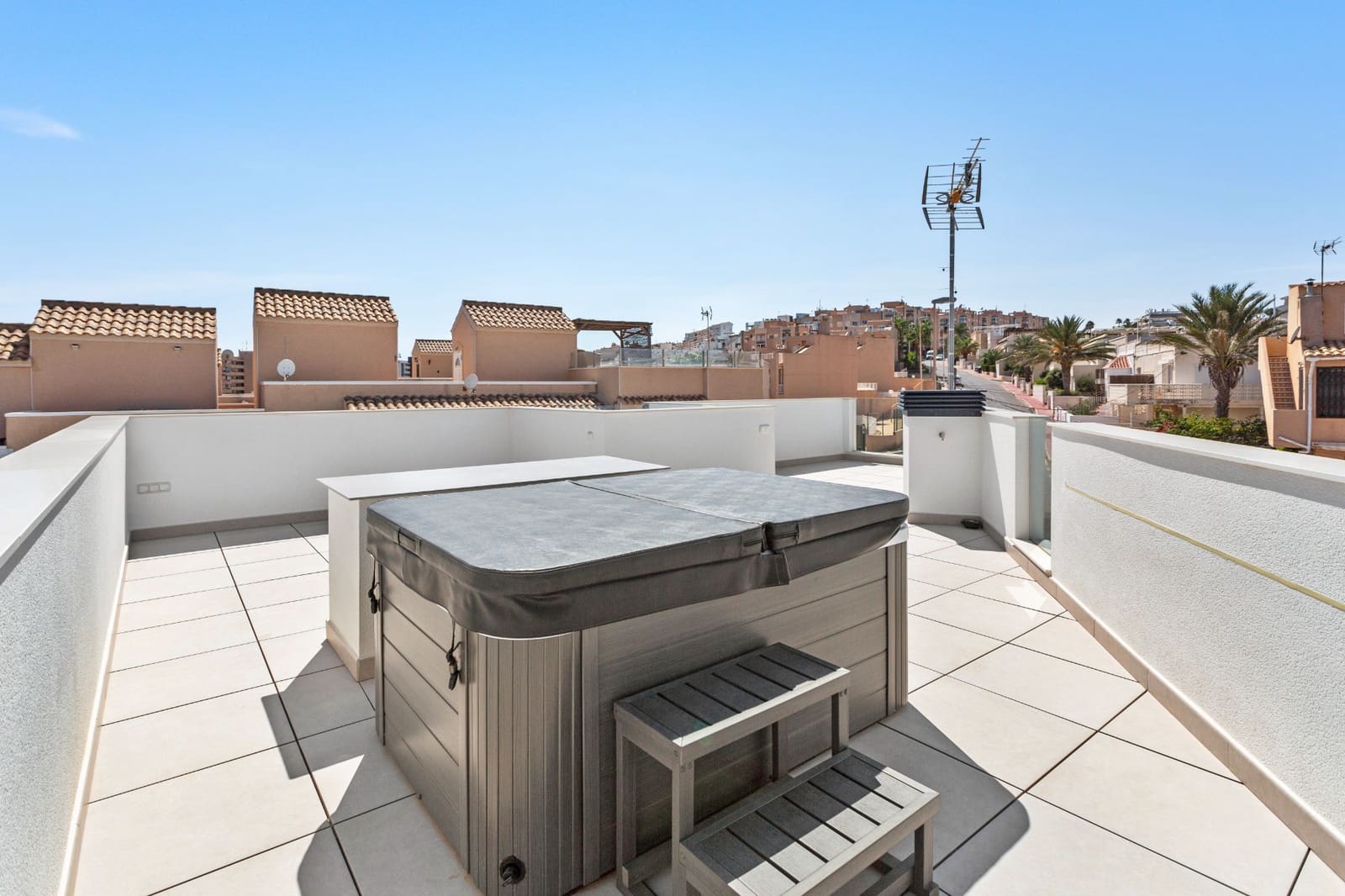 3 quarto Moradia para venda em La Mata com piscina garagem - 660 000 € (Ref: 7982544)