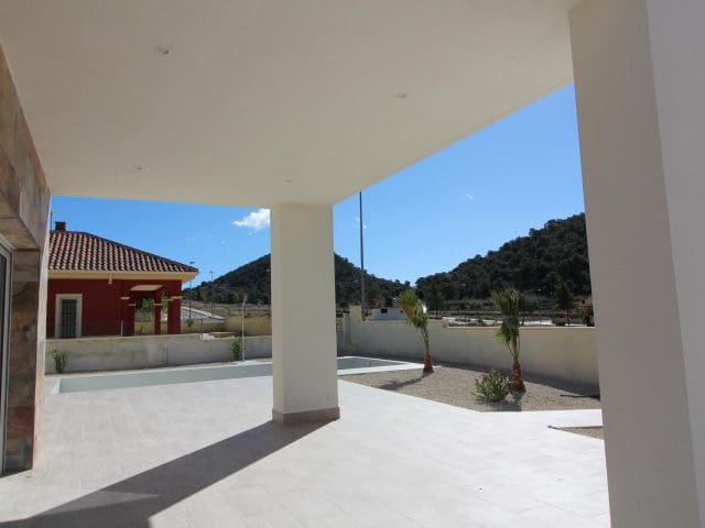 3 chambre Finca/Maison de Campagne à vendre à La Romana avec piscine - 278 000 € (Ref: 7995256)