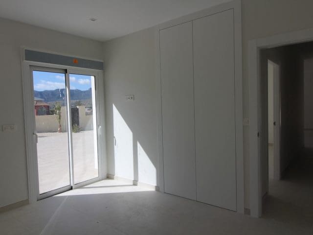 3 chambre Finca/Maison de Campagne à vendre à La Romana avec piscine - 278 000 € (Ref: 7995256)