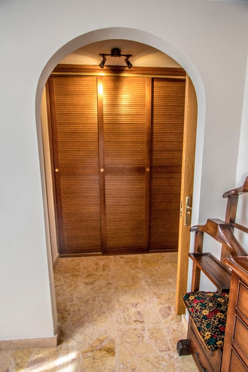 Casa de 4 habitaciones en Alicante / Alacant ciudad en venta - 225.000 € (Ref: 8296689)