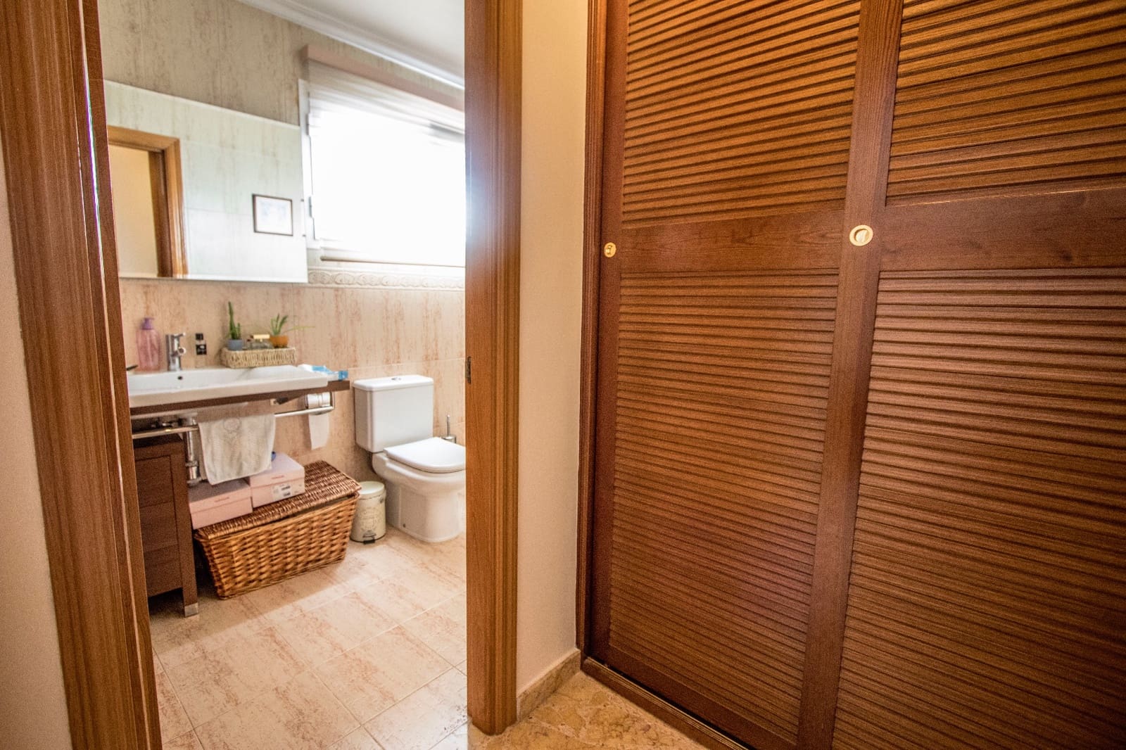 Casa de 4 habitaciones en Alicante / Alacant ciudad en venta - 225.000 € (Ref: 8296689)