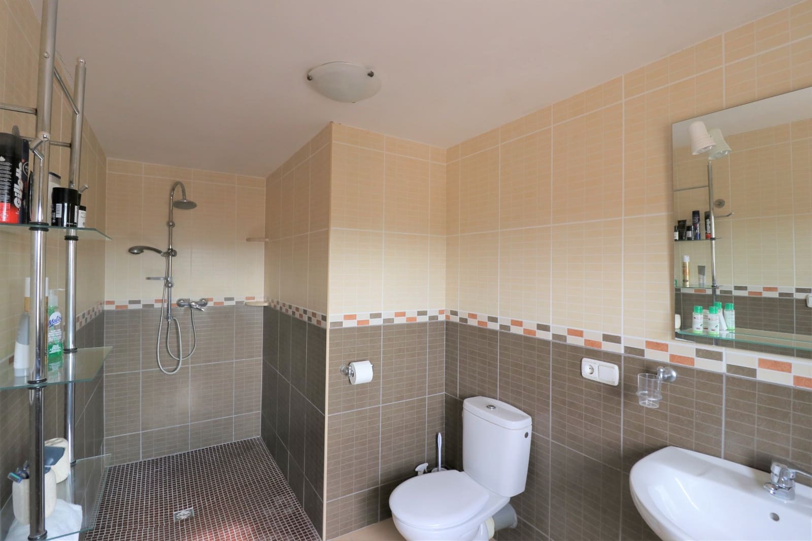 4 soveværelse Finca/Landehus til salg i Barinas med garage - € 350.000 (Ref: 8314862)