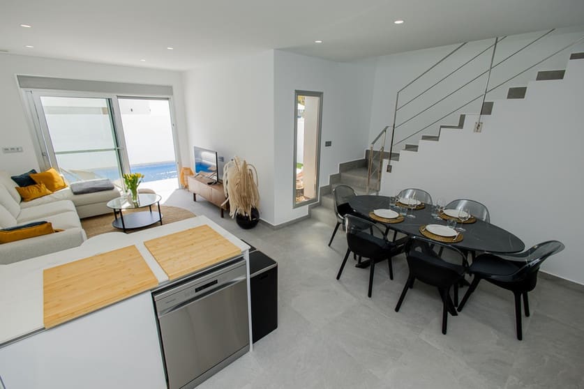 3 bedroom Villa for sale in San Fulgencio with pool garage - € 304,000 (Ref: 8449235)