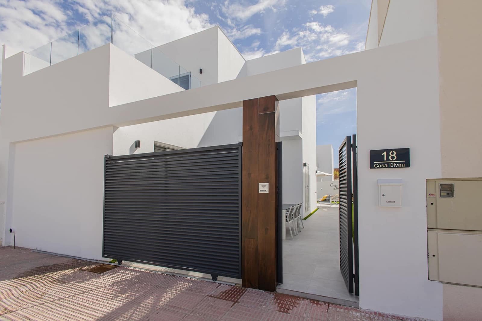 3 bedroom Villa for sale in San Fulgencio with pool garage - € 304,000 (Ref: 8449235)