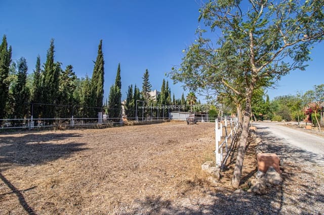 Finca/Casa Rural de 7 habitaciones en Catral en venta con piscina garaje - 975.000 € (Ref: 8486596)