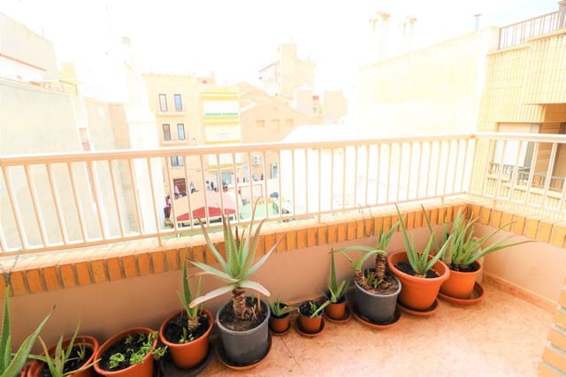5 bedroom Townhouse for sale in Alicante / Alacant city with garage - € 440,000 (Ref: 8625684)