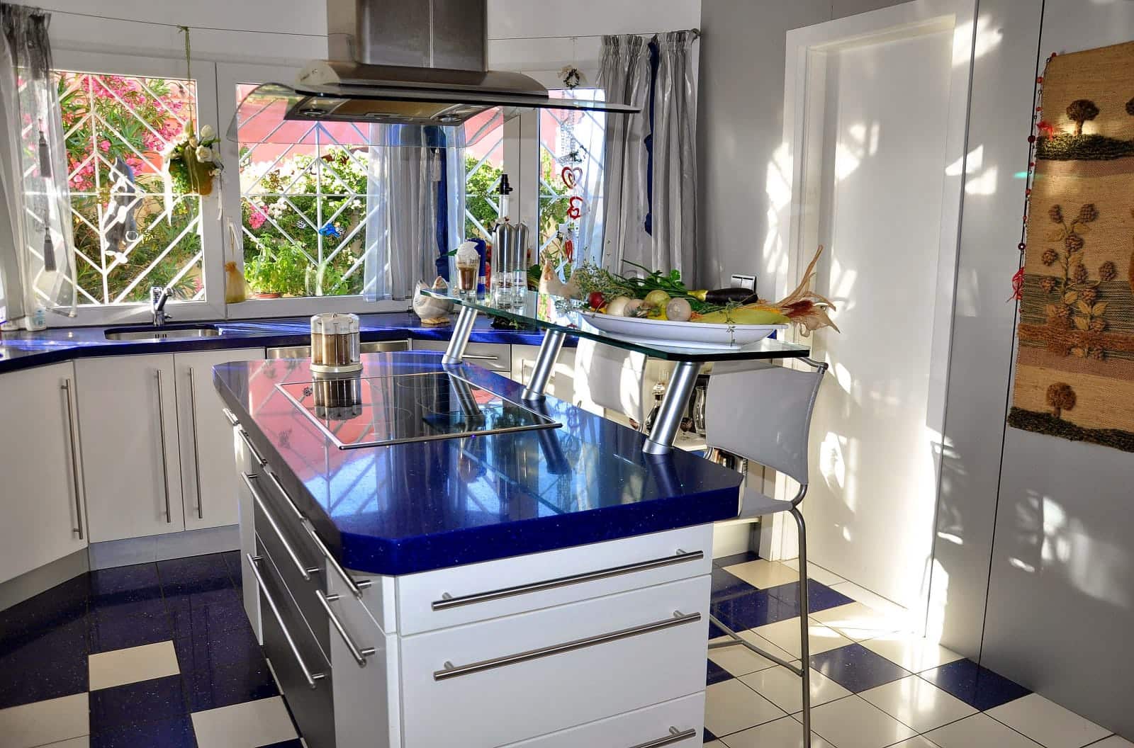 3 bedroom Villa for sale in Alicante / Alacant city with pool garage - € 1,399,000 (Ref: 8686693)