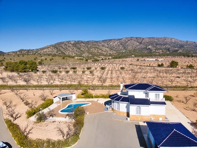 4 slaapkamer Finca/Landhuis te koop in Pinoso met zwembad garage - € 475.000 (Ref: 8788268)