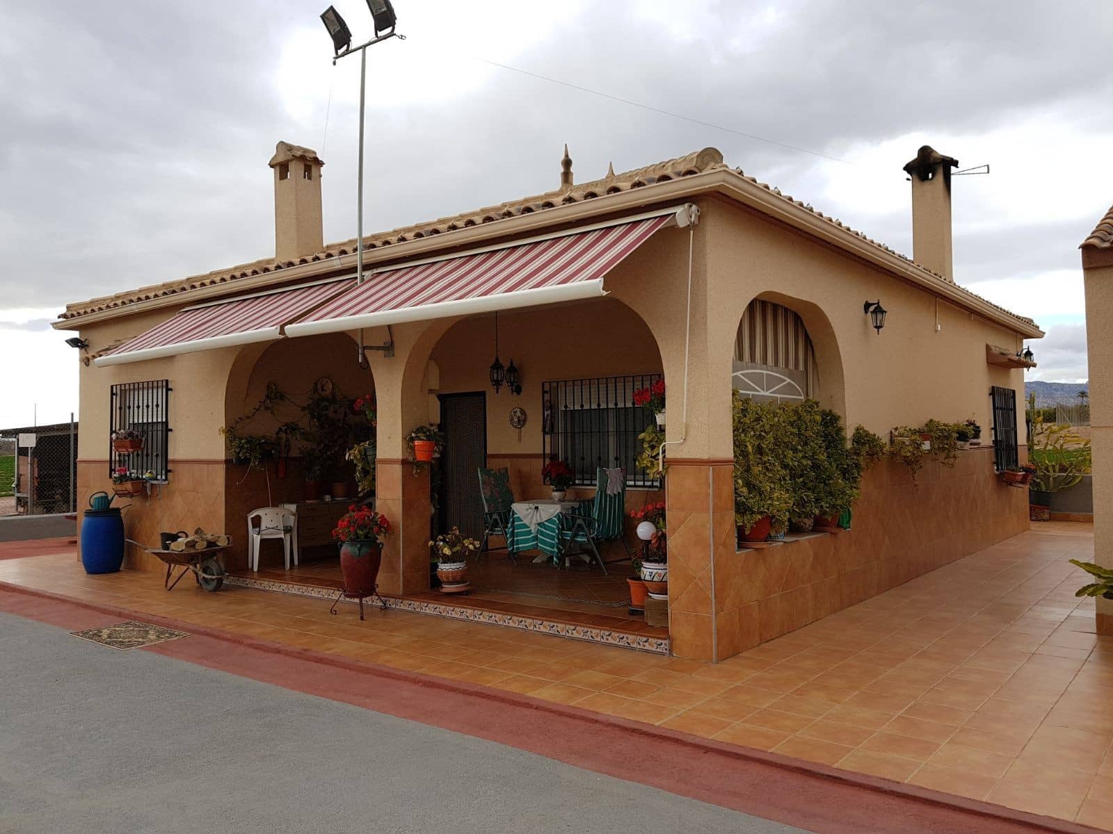 Finca/Casa Rural de 2 habitaciones en Albatera en venta - 299.999 € (Ref: 8845913)