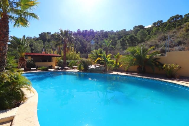 5 Zimmer Finca/Landgut zu verkaufen in Alicante / Alacant Stadt mit Pool - 1.500.000 € (Ref: 8967450)