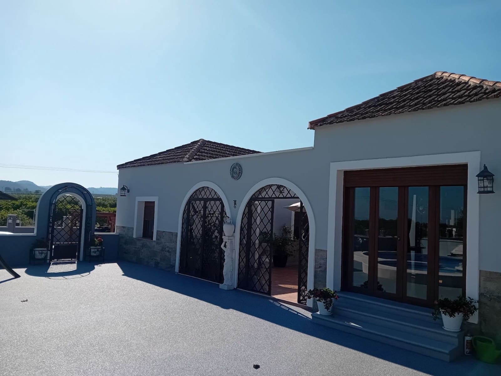 5 sypialnia Finka/Dom wiejski na sprzedaż w Jacarilla z basenem - 595 000 € (Ref: 9003975)