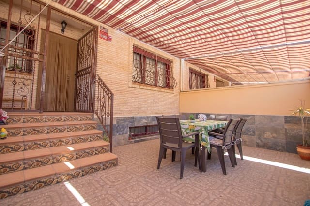4 bedroom Townhouse for sale in Albatera with garage - € 290,000 (Ref: 9064493)
