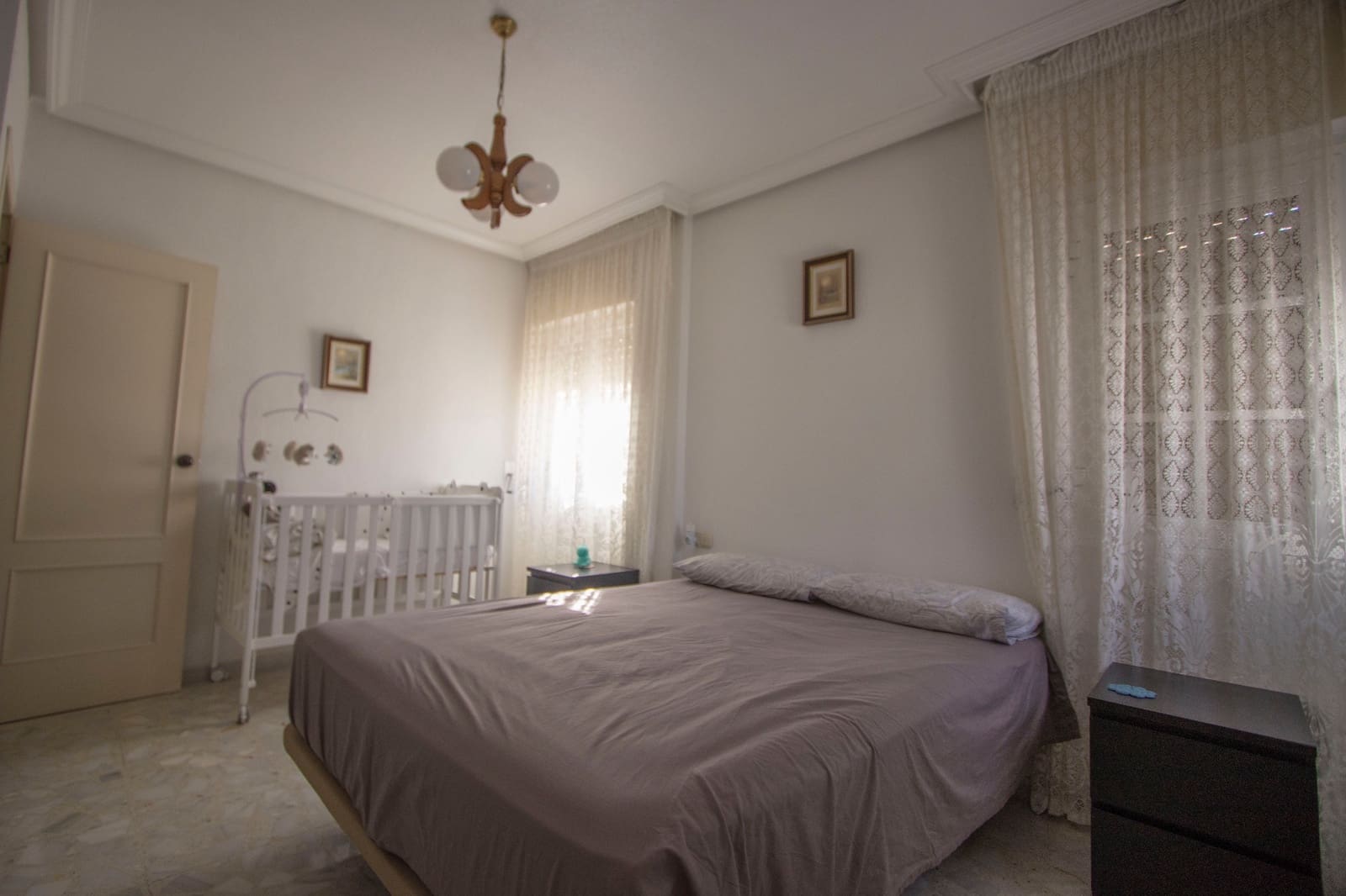 5 bedroom Townhouse for sale in Alicante / Alacant city with garage - € 240,000 (Ref: 9066554)