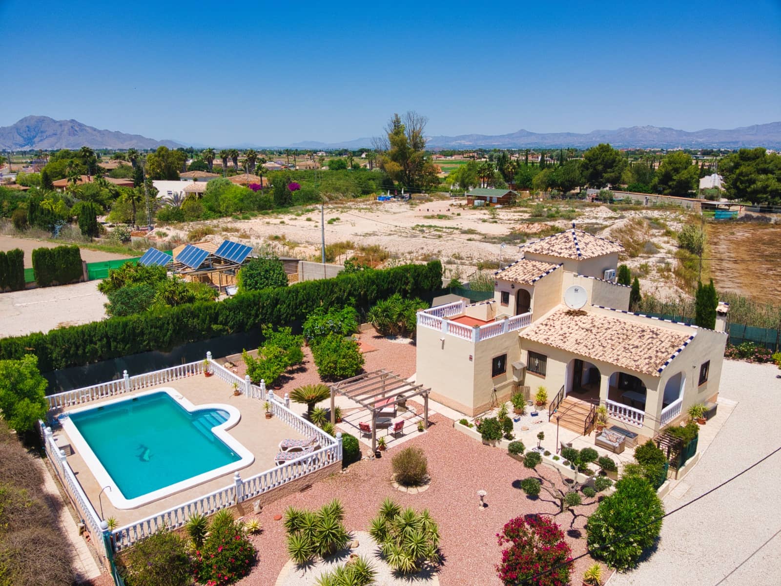 4 soveværelse Finca/Landehus til salg i Dolores med swimmingpool - € 365.000 (Ref: 9066734)