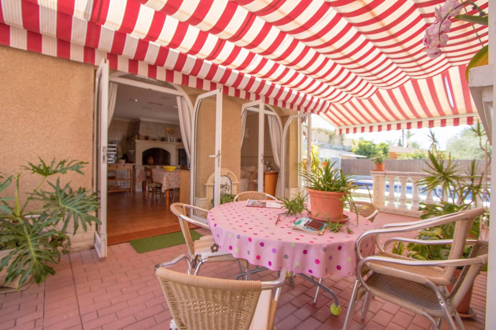 5 sovrum Villa till salu i Alicante stad med pool garage - 539 000 € (Ref: 9072553)