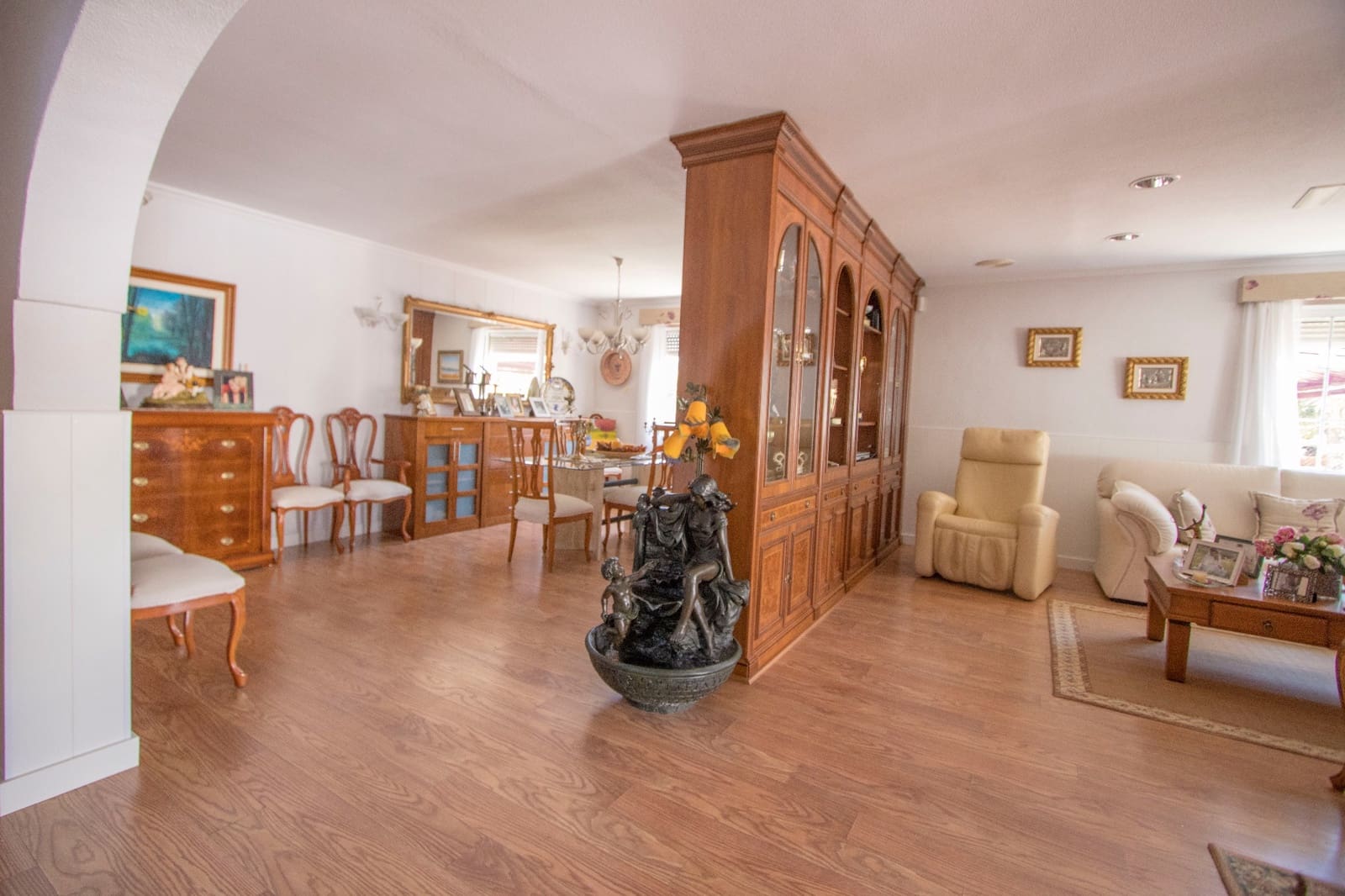 5 sovrum Villa till salu i Alicante stad med pool garage - 539 000 € (Ref: 9072553)