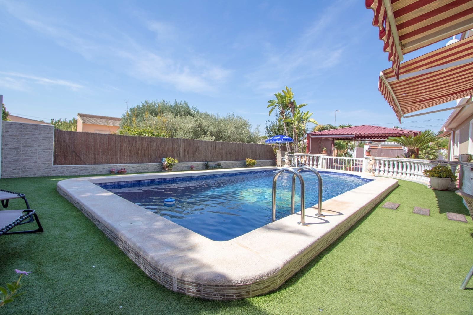 5 sovrum Villa till salu i Alicante stad med pool garage - 539 000 € (Ref: 9072553)