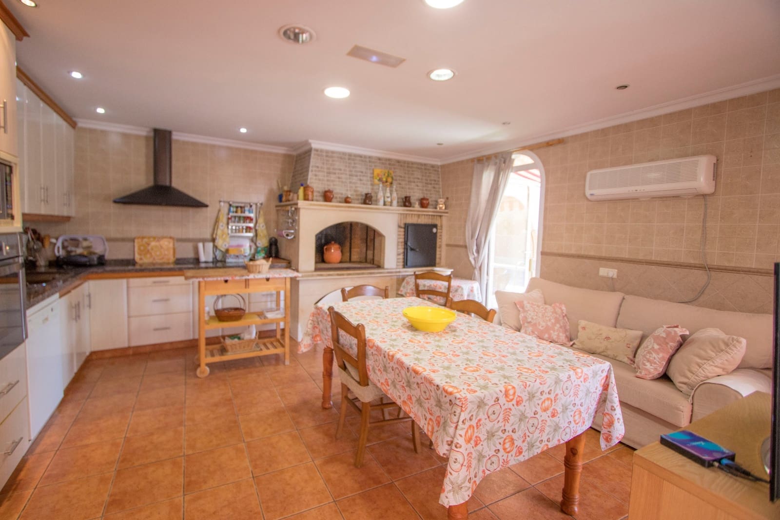 5 sovrum Villa till salu i Alicante stad med pool garage - 539 000 € (Ref: 9072553)