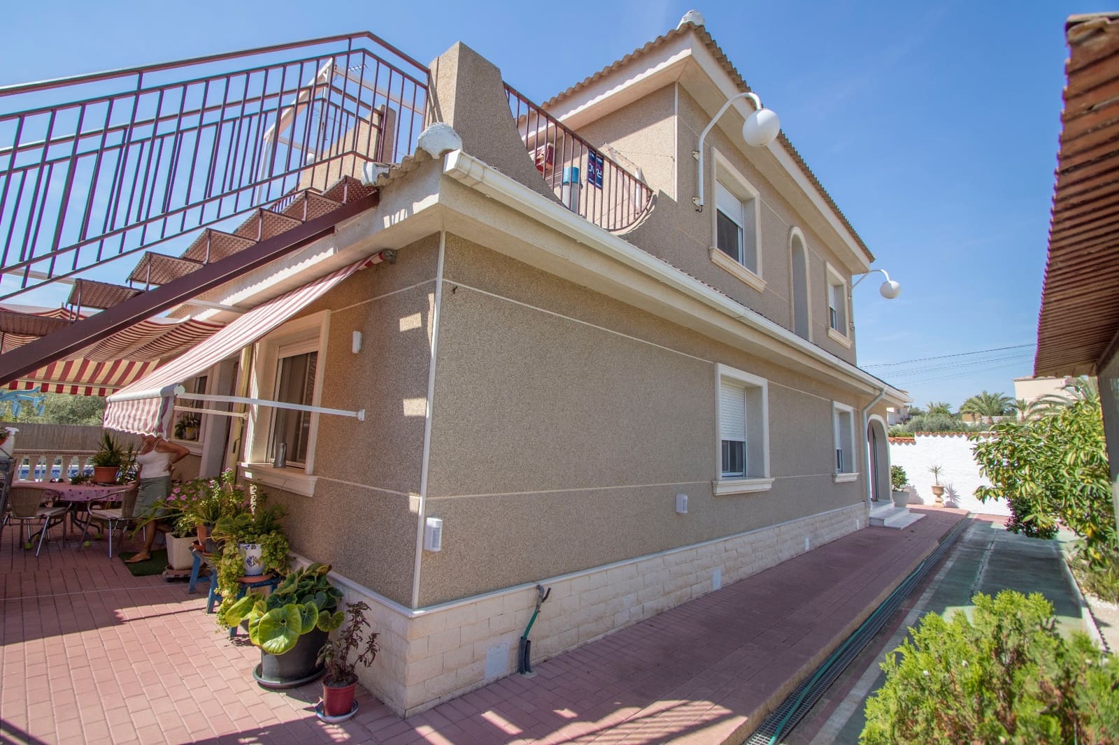 5 sovrum Villa till salu i Alicante stad med pool garage - 539 000 € (Ref: 9072553)