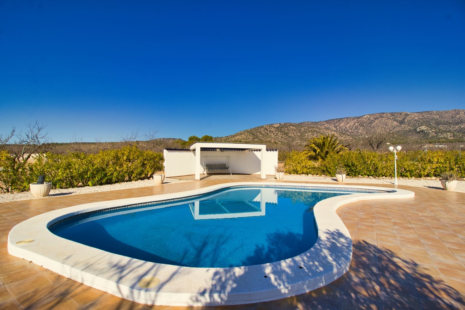 4 soveværelse Finca/Landehus til salg i Alicante by med swimmingpool garage - € 475.000 (Ref: 9119702)