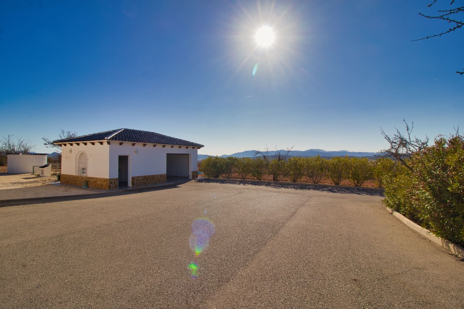 4 soveværelse Finca/Landehus til salg i Alicante by med swimmingpool garage - € 475.000 (Ref: 9119702)