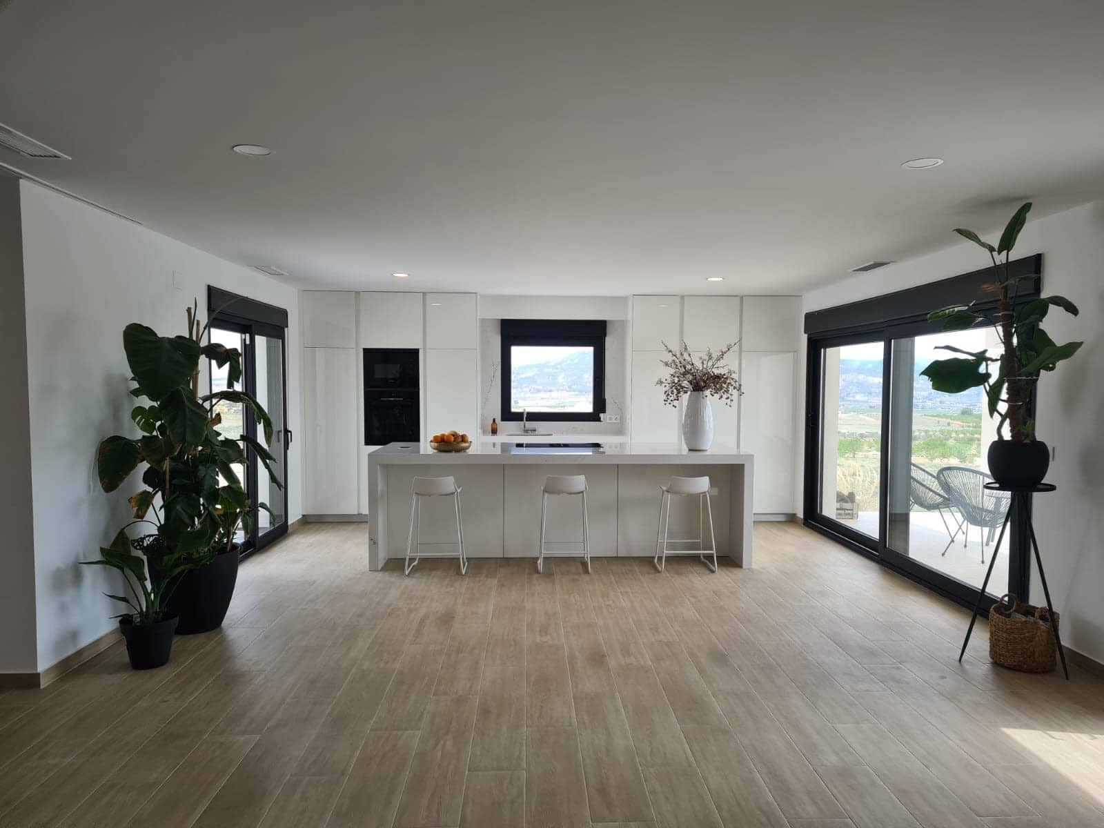 4 slaapkamer Finca/Landhuis te koop in Pinoso met zwembad - € 549.000 (Ref: 9126092)